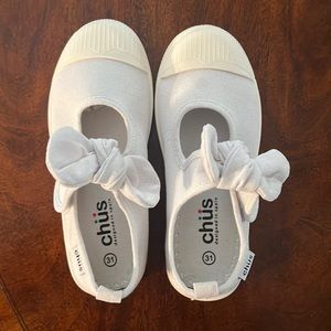 Chus Shoes Athena style white canvas Mary Janes with bow Size 13 / 31